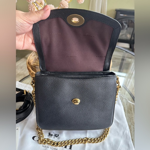 Coach Cassie 19 Black Crossbody Bag with Gold Chain - Picture 8 of 12